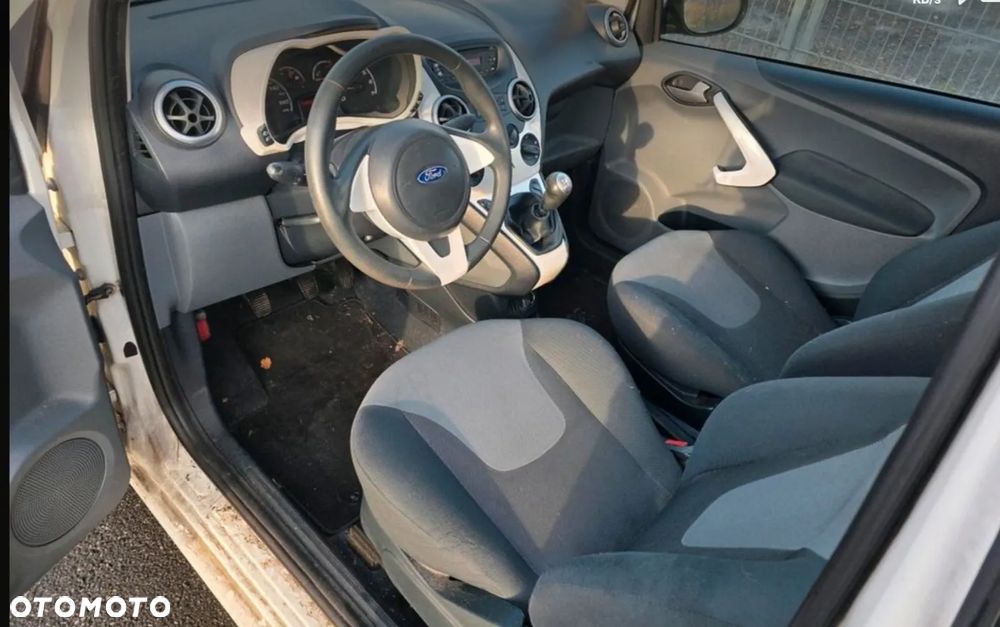 Ford KA 1.2 Titanium - 8
