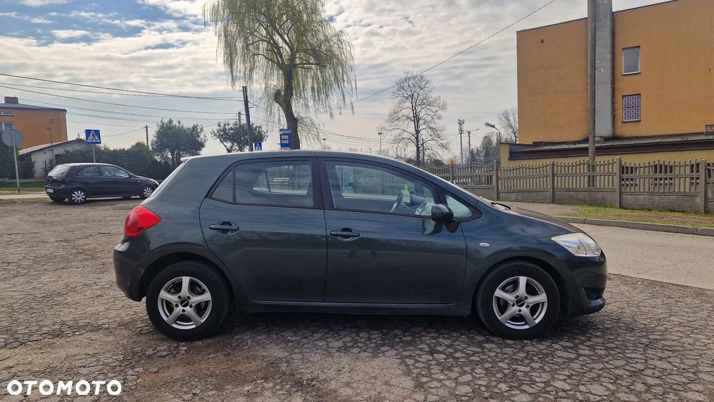 Toyota Auris 1.6 VVT-i Luna - 3