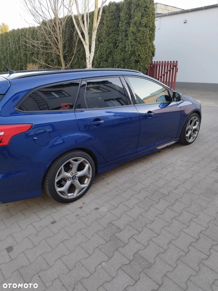 Ford Focus 2.0 TDCi ST - 8