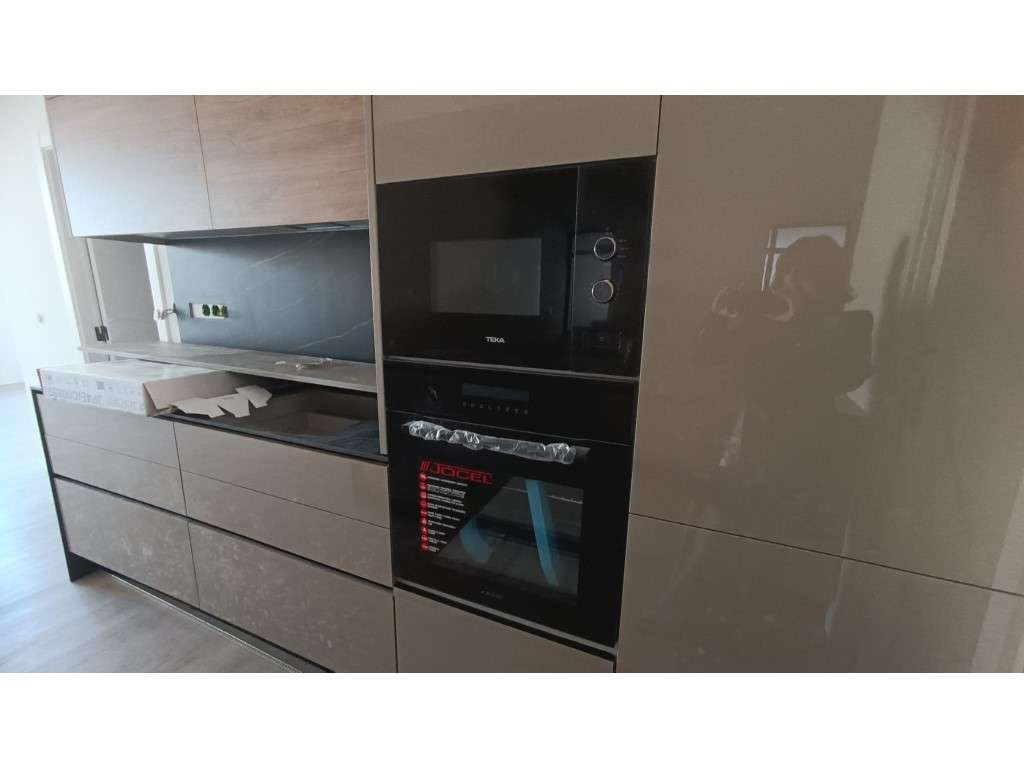 Magnifico Apartamento T0+1 - Monte Abraão - Queluz - Remodelado - Grande imagem: 2/12