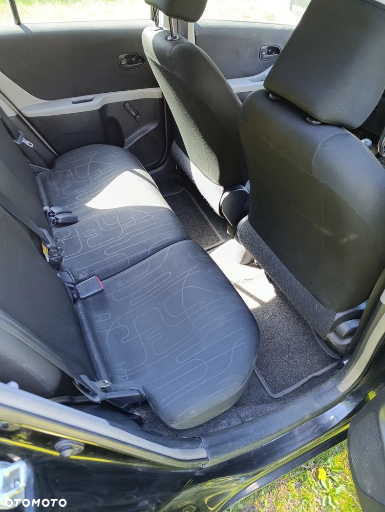 Toyota Yaris - 9