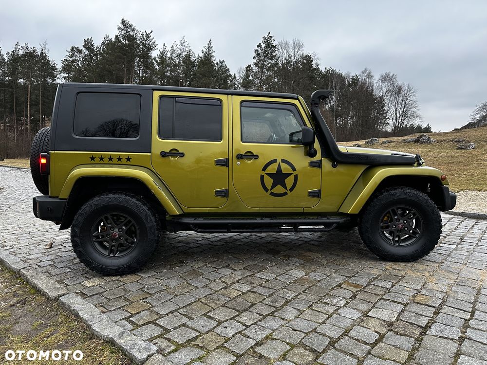 Jeep Wrangler Unlimited 3.8 Sahara - 5