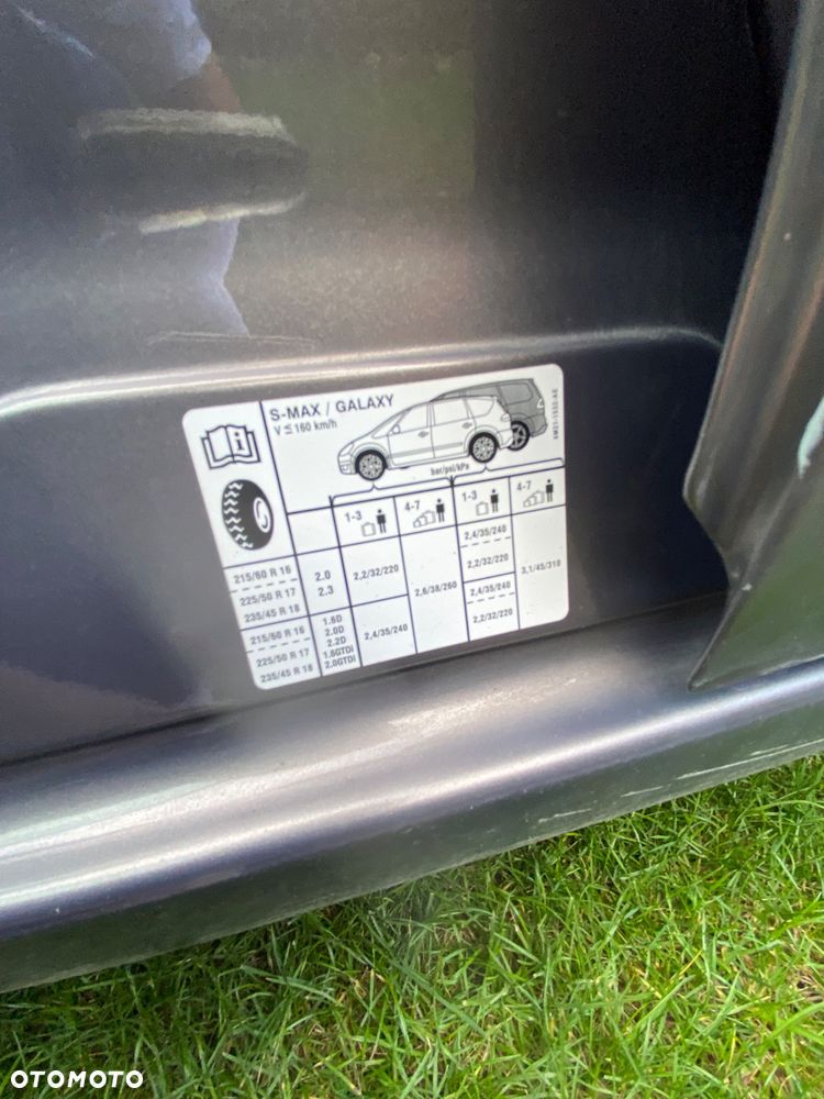 Ford Galaxy 2.0 TDCi Platinium X (Ghia) - 29