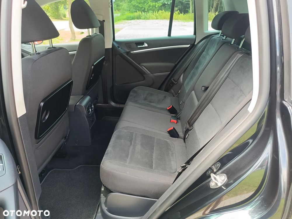 Volkswagen Tiguan 2.0 TDI DPF BlueMotion Technology Sport & Style - 9