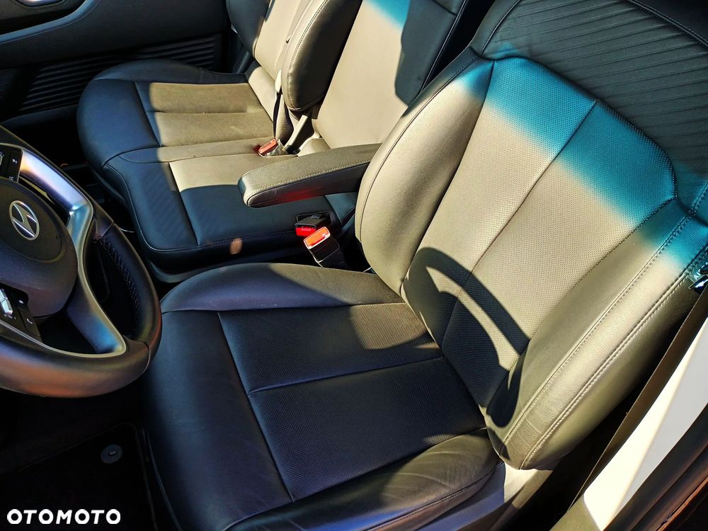 Hyundai Staria 1.6 T-GDI HEV Smart VIP - 13