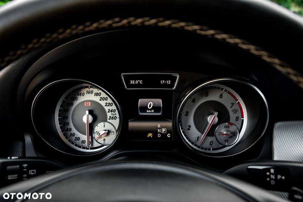 Mercedes-Benz CLA 200 7G-DCT Peak Edition - 30