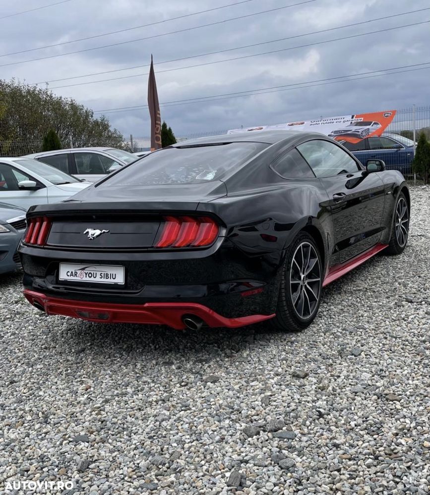 Ford Mustang 2.3 Eco Boost Aut. - 3