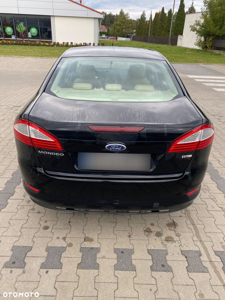 Ford Mondeo 2.0 TDCi Ghia - 4