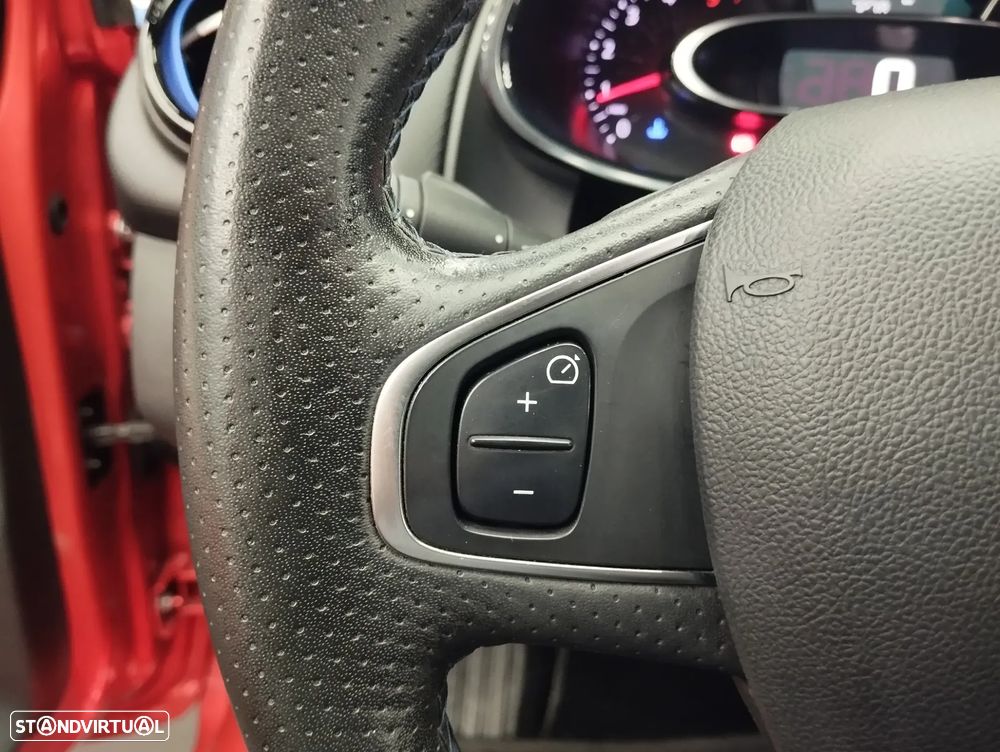 Renault Clio Sport Tourer 1.5 dCi GT Line - 19