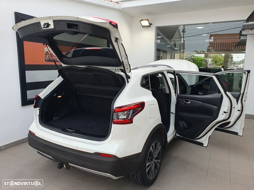 Nissan Qashqai 1.5 dCi N-Connecta - 17