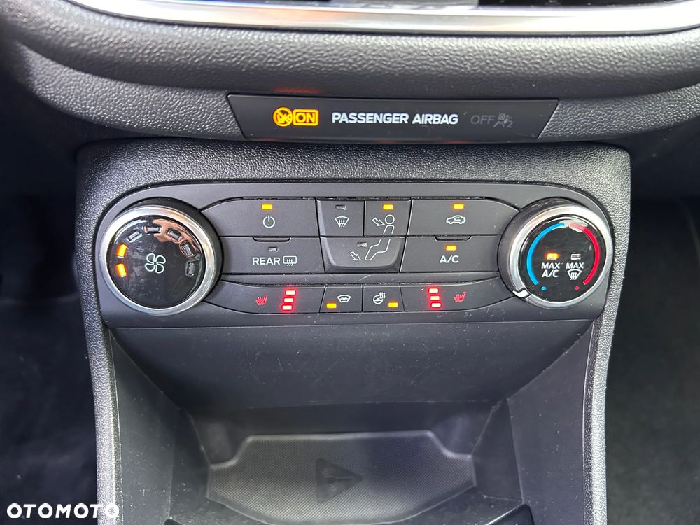 Ford Fiesta 1.1 S&S COOL&CONNECT - 23