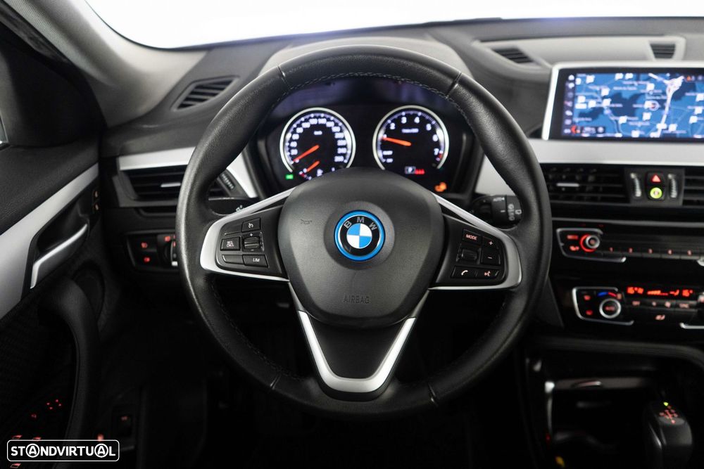 BMW X2 25 e xDrive GoldPlay - 27