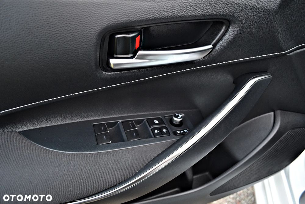 Toyota Corolla 2.0 Hybrid Comfort - 27