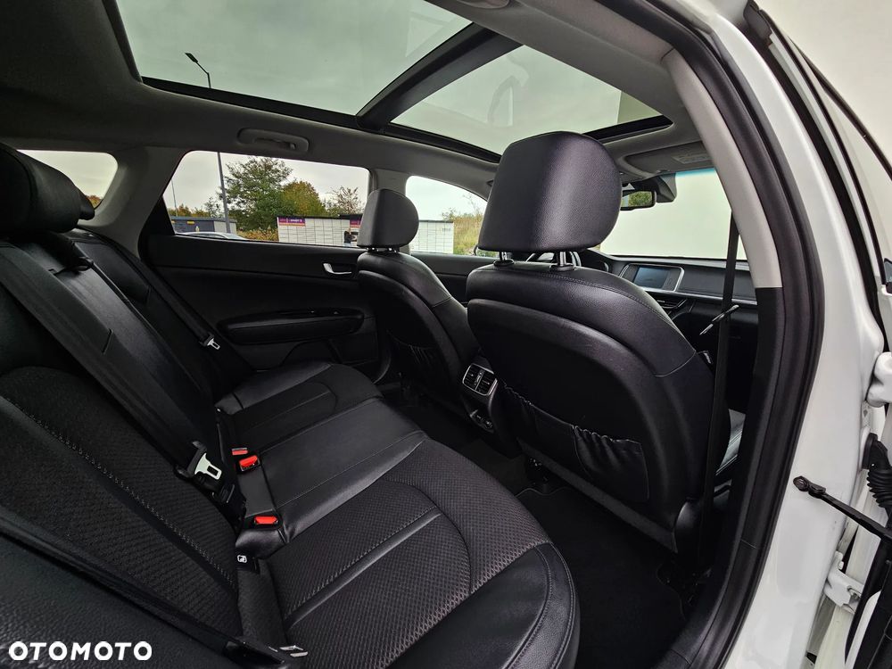 Kia Optima Sportswagon 1.7 CRDI DCT Vision - 25