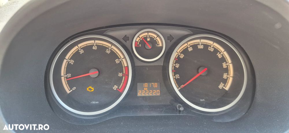 Opel Corsa 1.2 Essentia - 21
