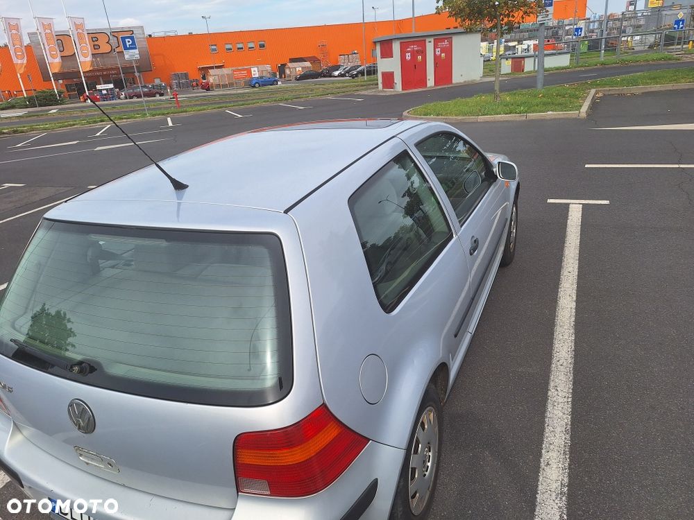 Volkswagen Golf - 5