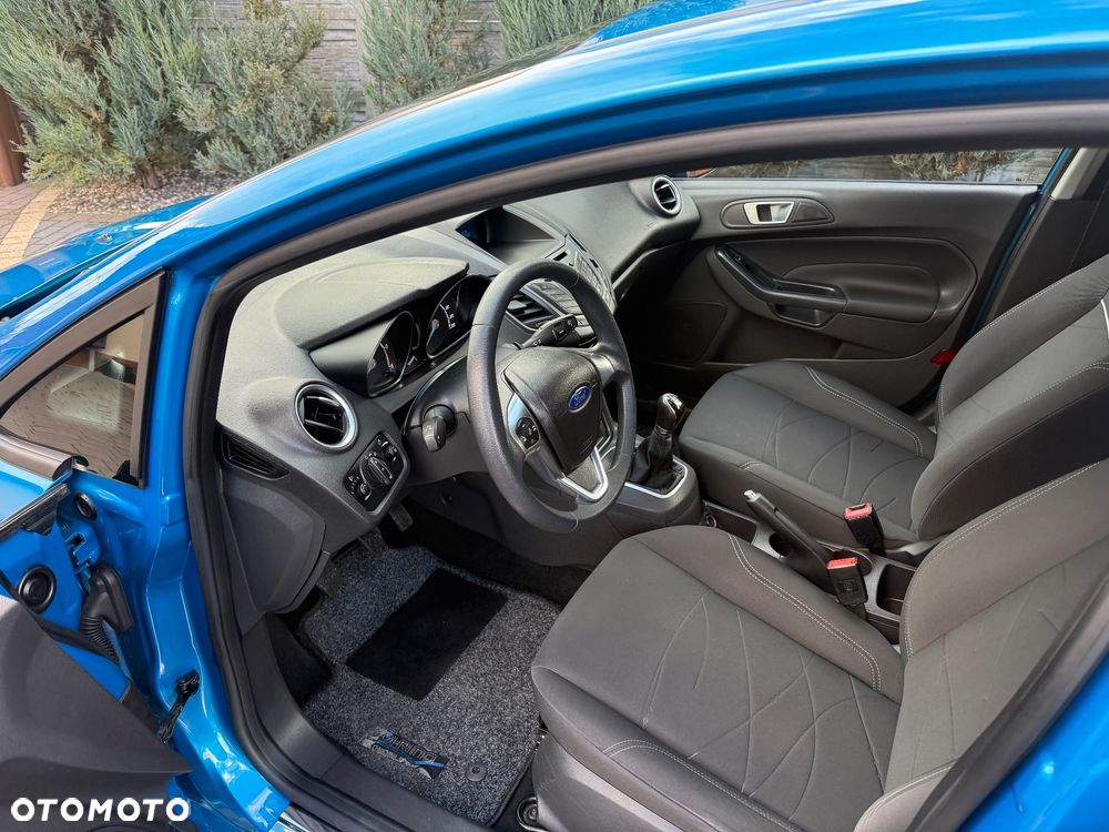 Ford Fiesta 1.6 TDCI SYNC Edition - 23