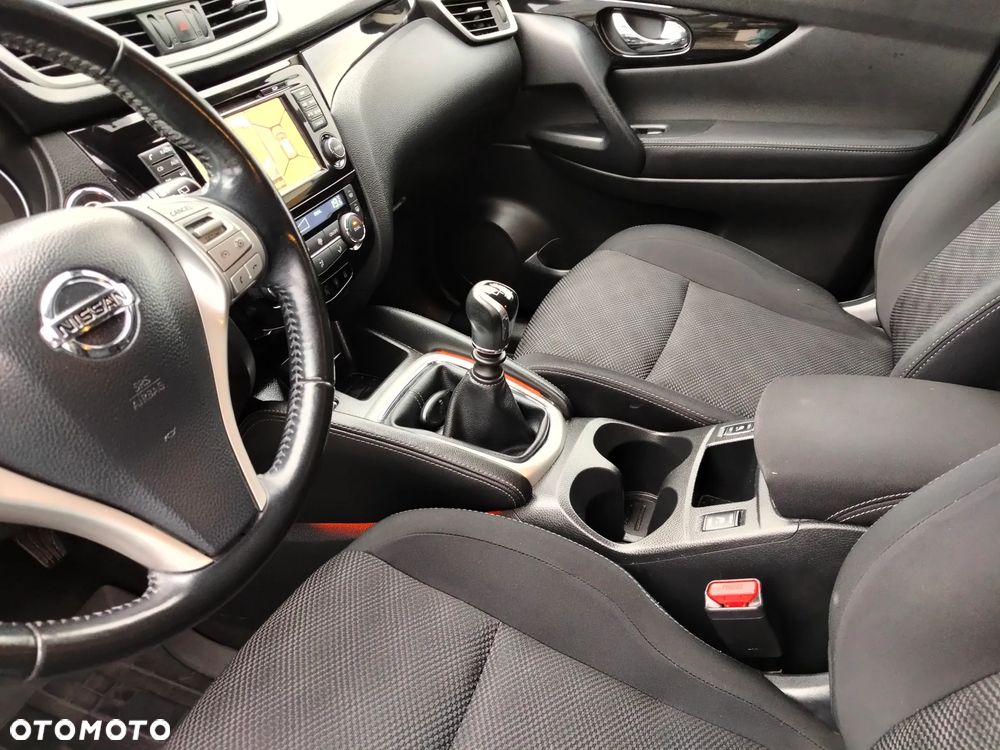 Nissan Qashqai 1.2 DIG-T N-Connecta - 16