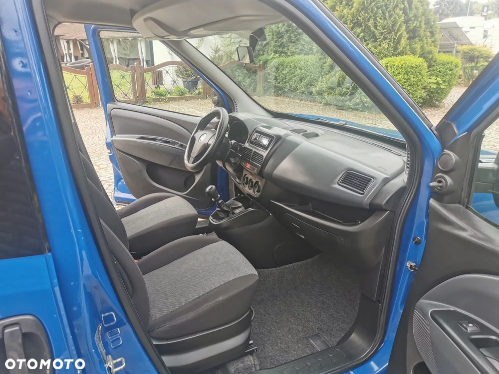 Fiat Doblo 1.6 16V Multijet Emotion - 8