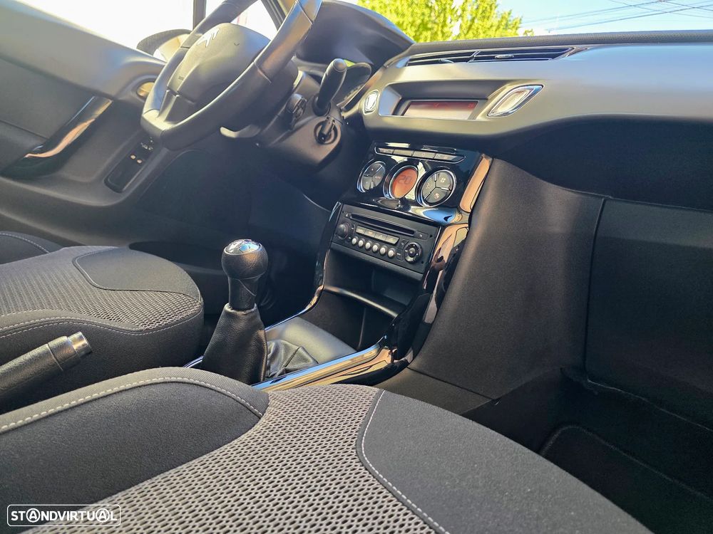 Citroën C3 1.2 PureTech Collection - 33