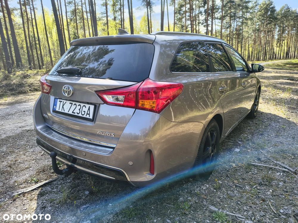 Toyota Auris 2.0 D-4D Executive - 12