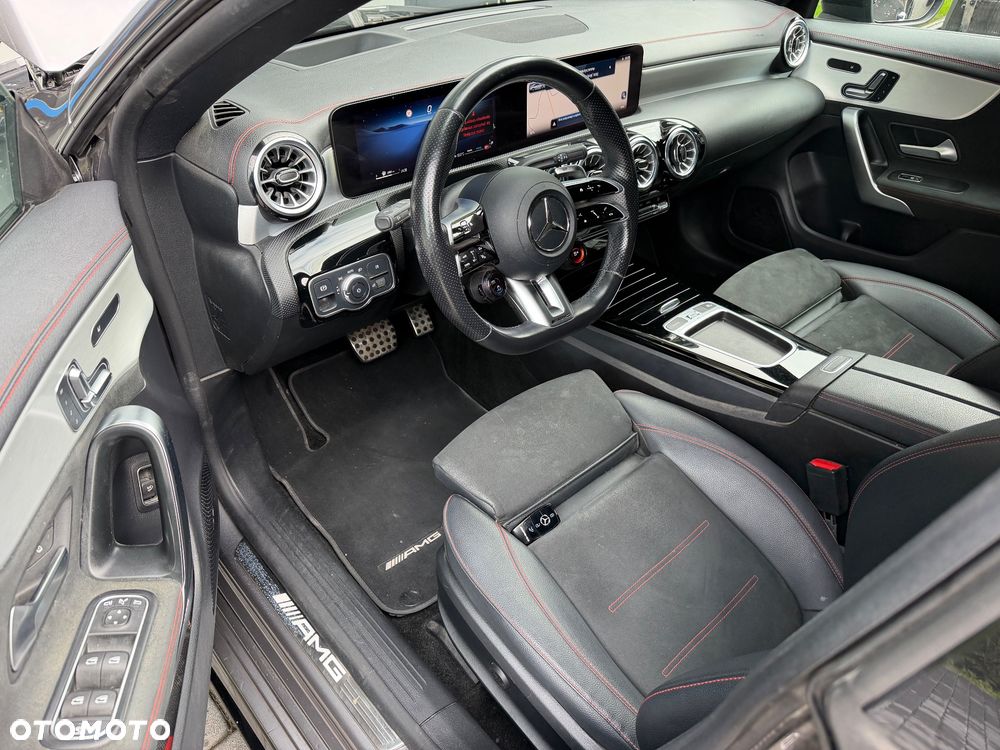 Mercedes-Benz Cla 2024 photo 2