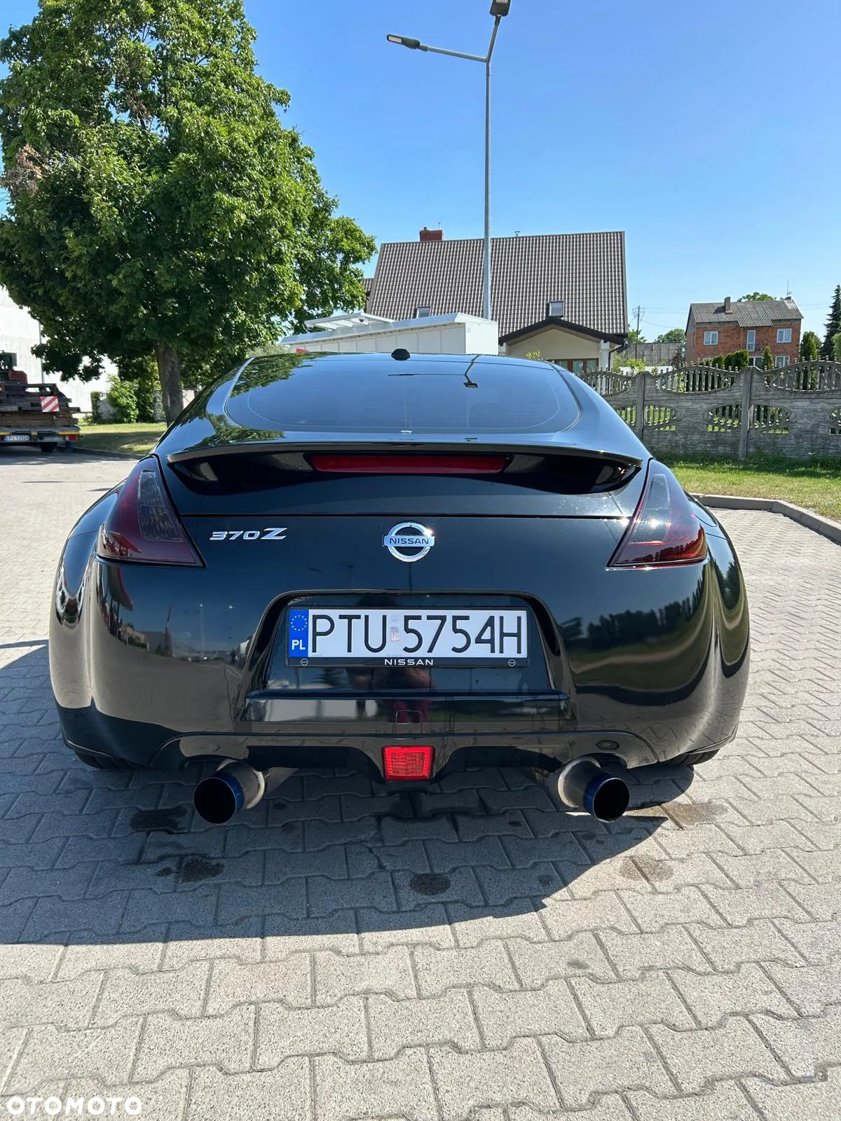 Nissan 370 Z - 8