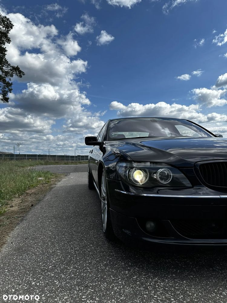 BMW Seria 7 750Li - 14