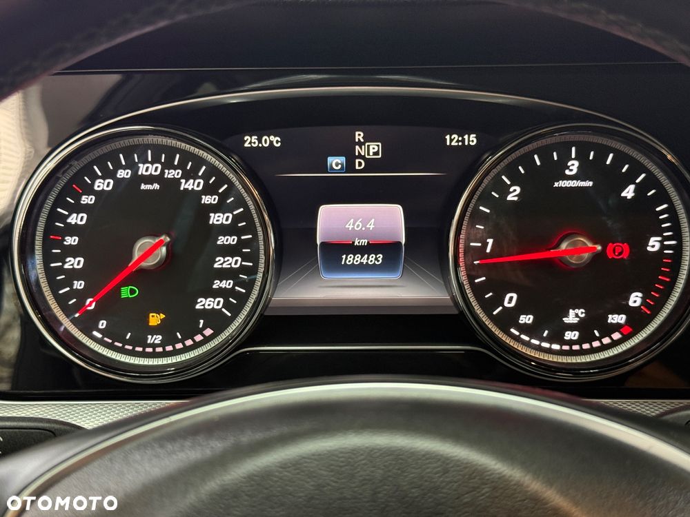 Mercedes-Benz Klasa E 220 d 9G-TRONIC - 23