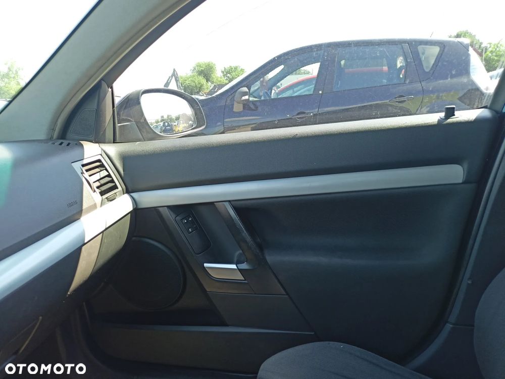 Opel Vectra - 18