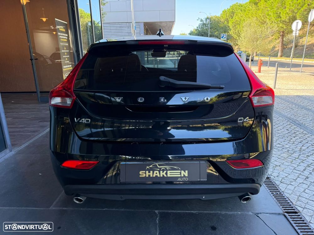 Volvo V40 D4 Summum - 4