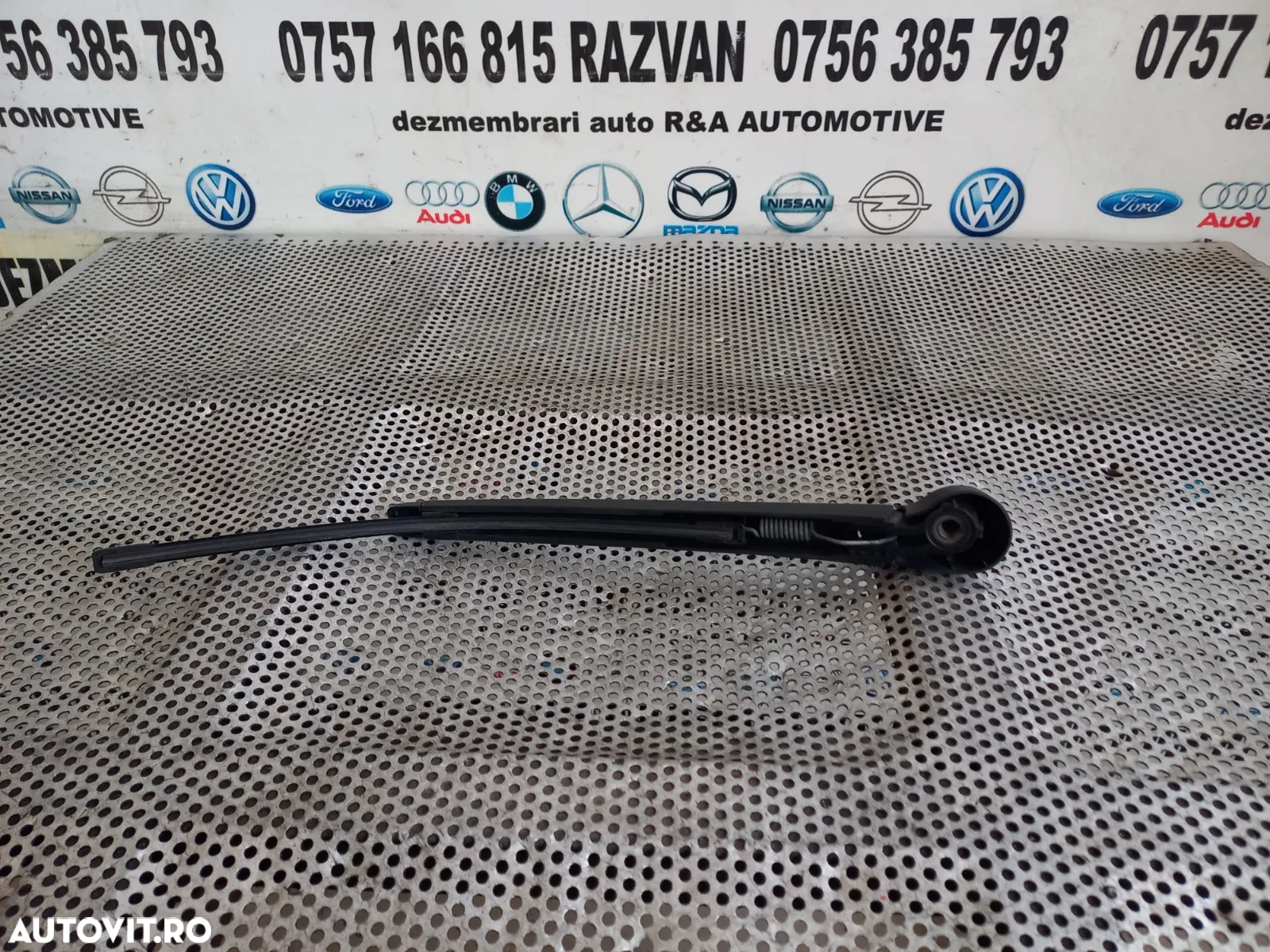 Brat Stergator Spate Luneta Haion Hayon Vw T Roc T-Roc An 2017-2018-2019-2020-2021-2022-2023 - Dezm - 4