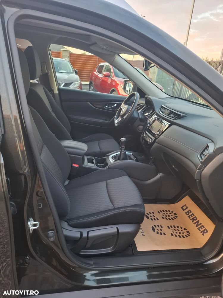 Nissan X-Trail 1.7 dCi N-Connecta - 24