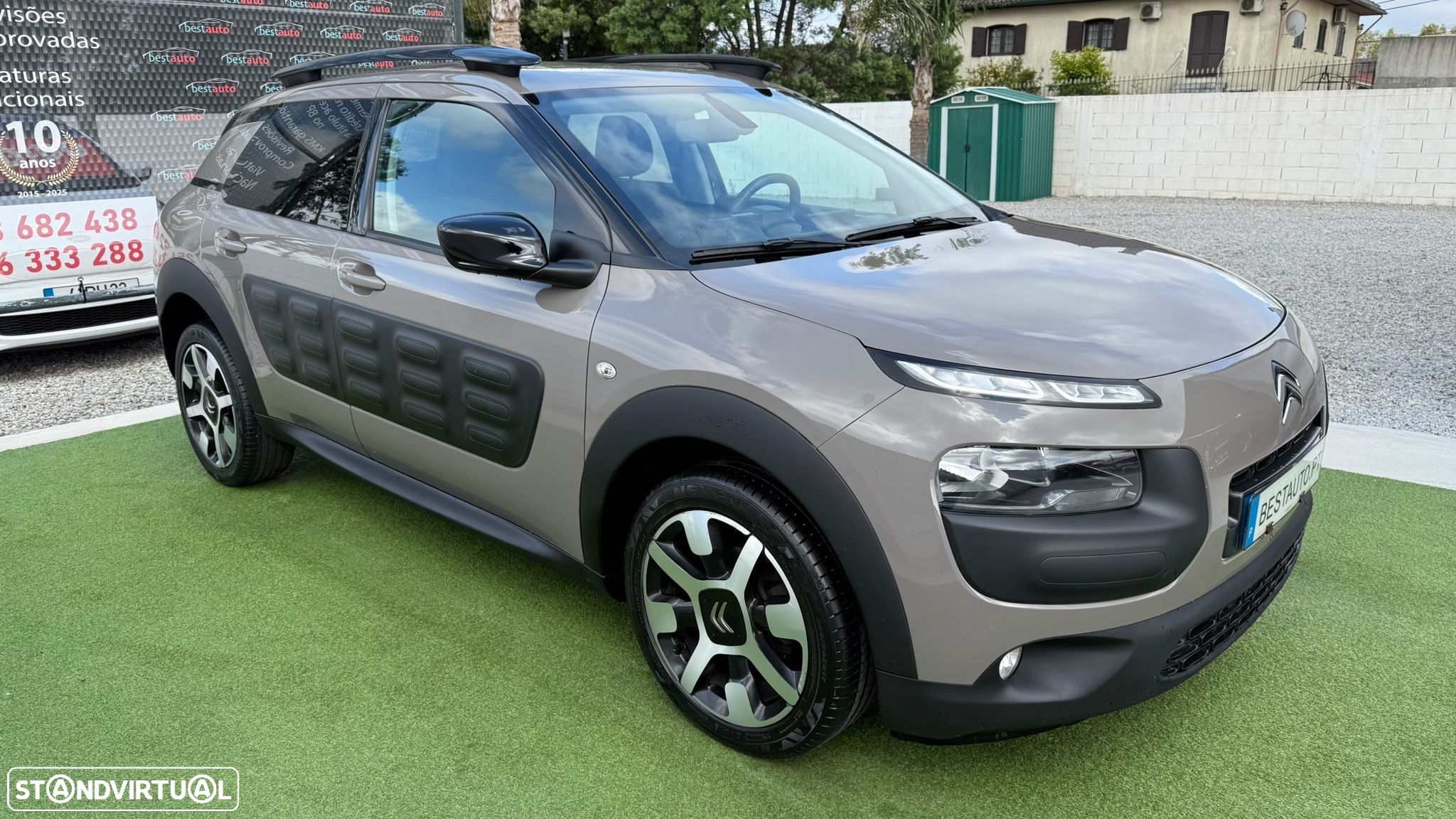 Citroën C4 Cactus 1.2 PureTech Shine - 3