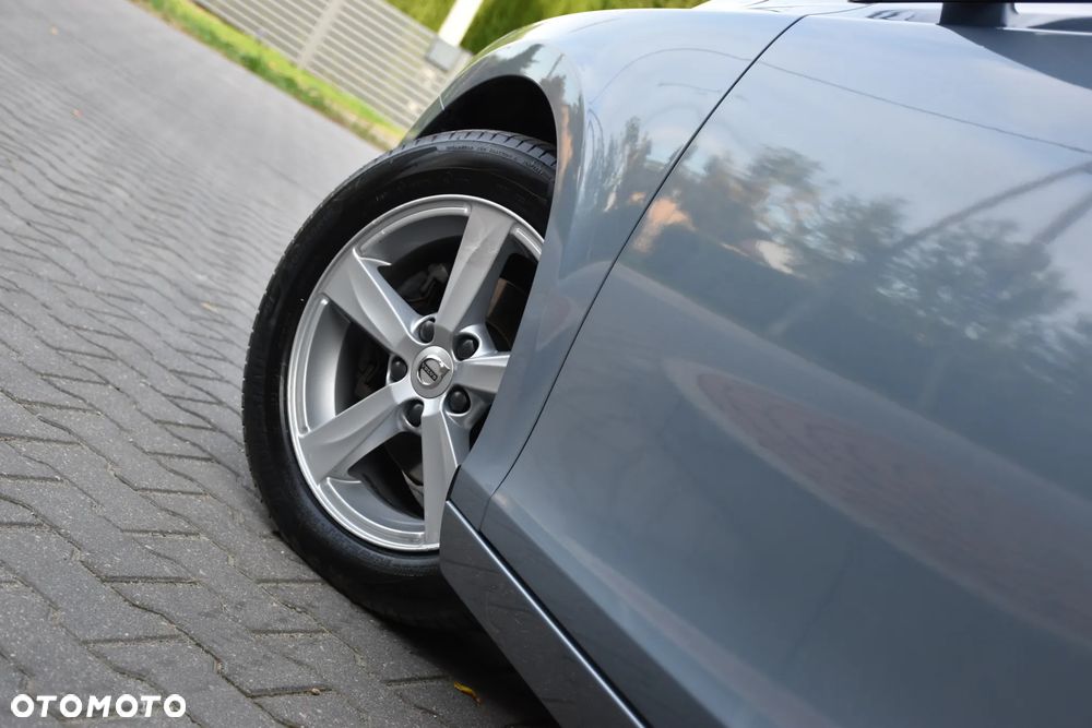 Volvo V40 D2 - 35