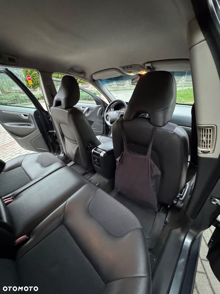 Volvo XC 70 2.4D5 AWD Summum - 16