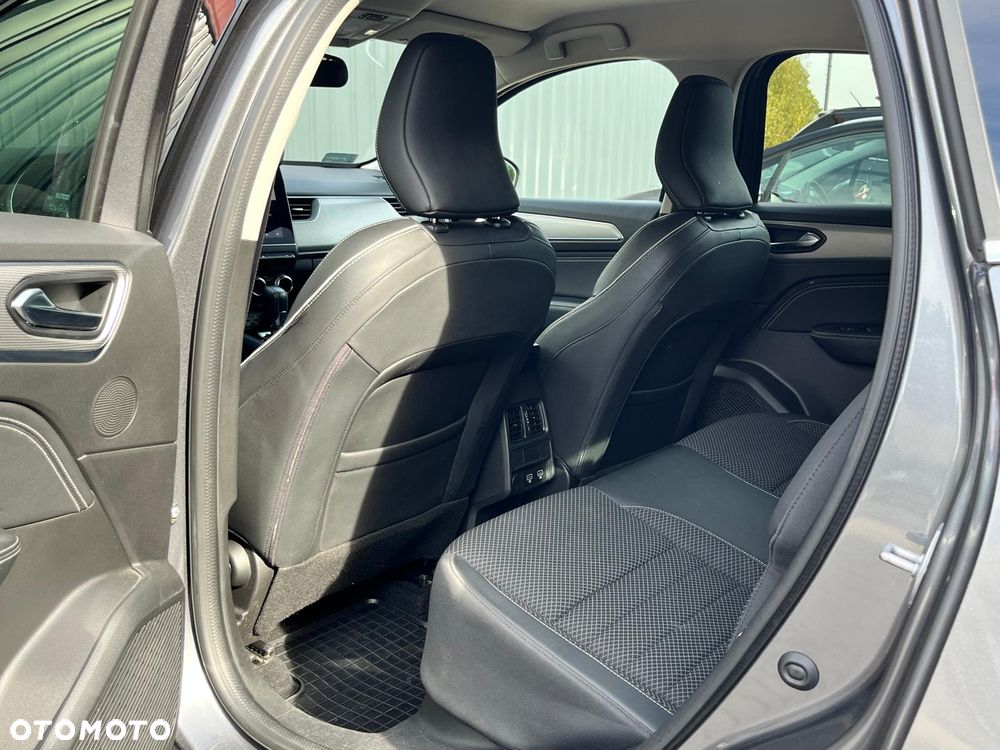 Renault Arkana 1.6 E-TECH Intens MMT - 27