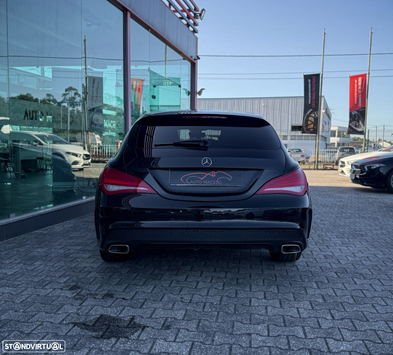 Mercedes-Benz CLA 200 d Shooting Brake AMG Line - 4