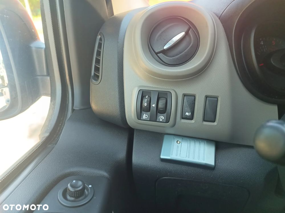 Renault Trafic - 30