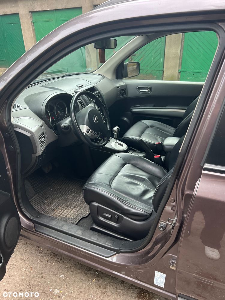 Nissan X-Trail 2.0 dCi LE - 10