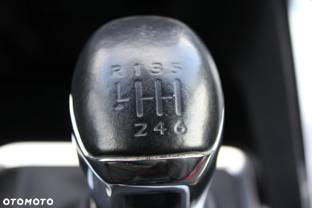 Peugeot 3008 1.2 PureTech Active Pack S&S - 29