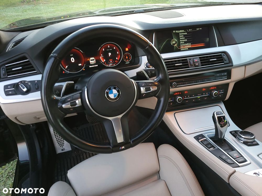 BMW Seria 5 525d xDrive - 30
