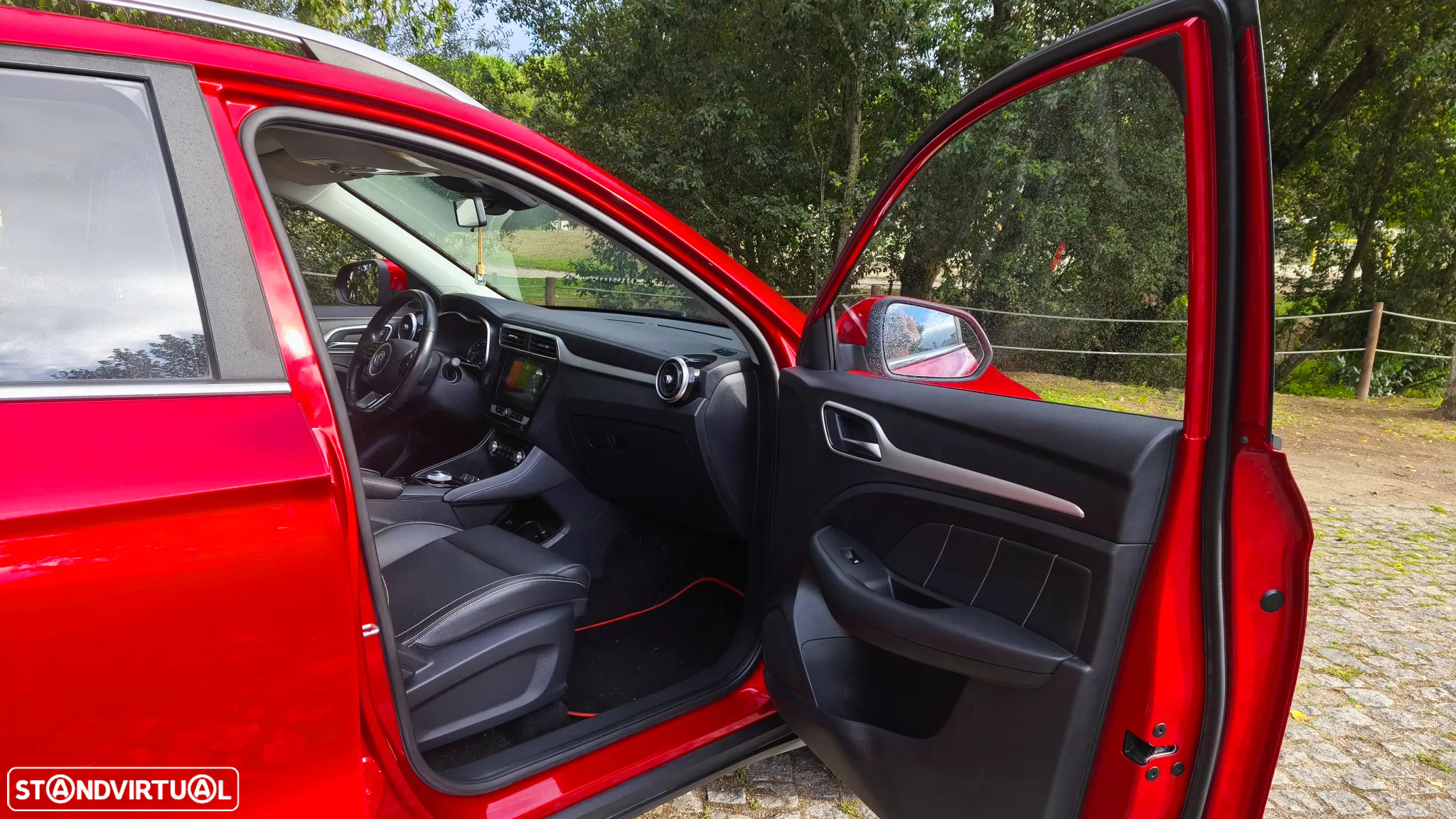MG ZS EV 44.5 kWh Luxury - 9