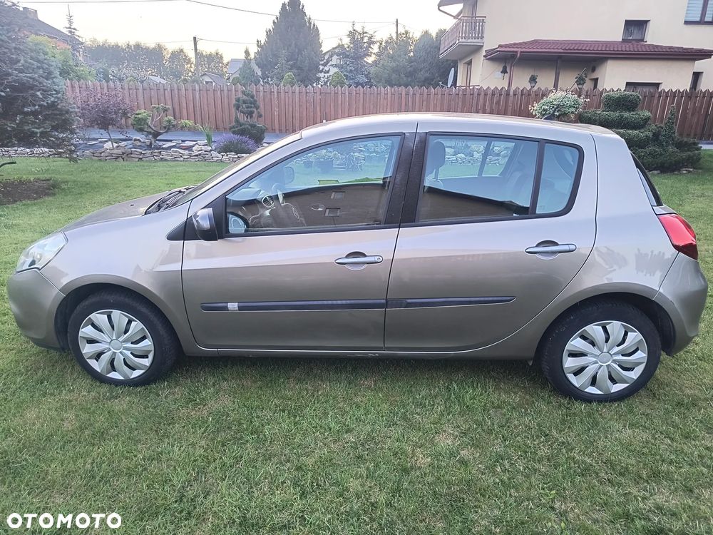 Renault Clio 1.2 16V Night&Day - 7