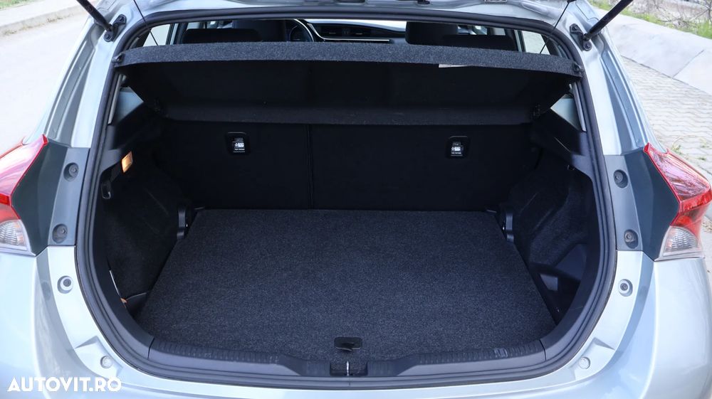 Toyota Auris - 29
