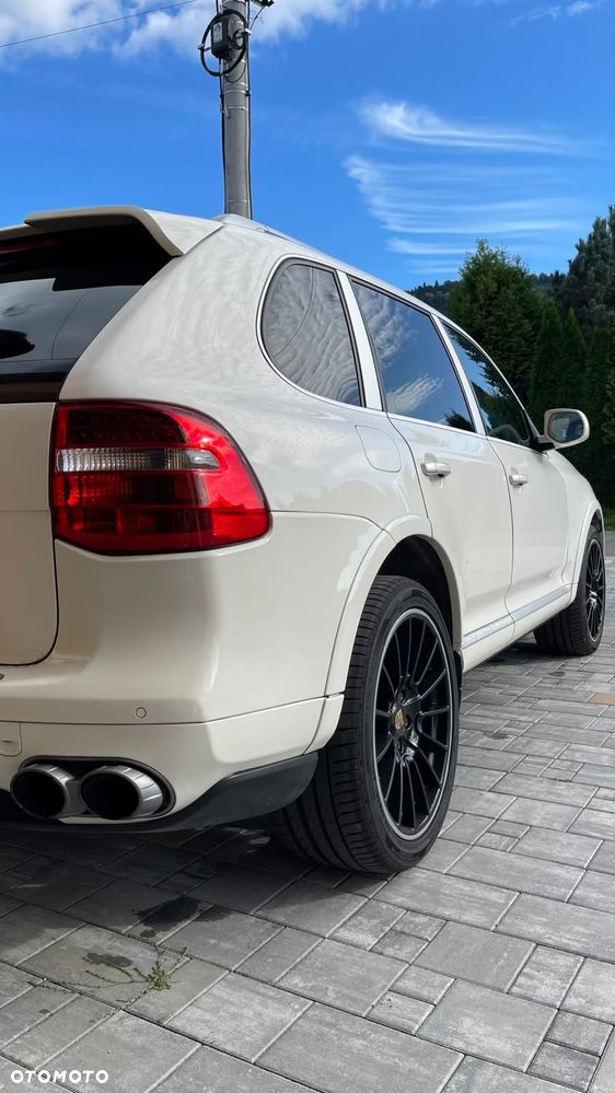Porsche Cayenne - 34