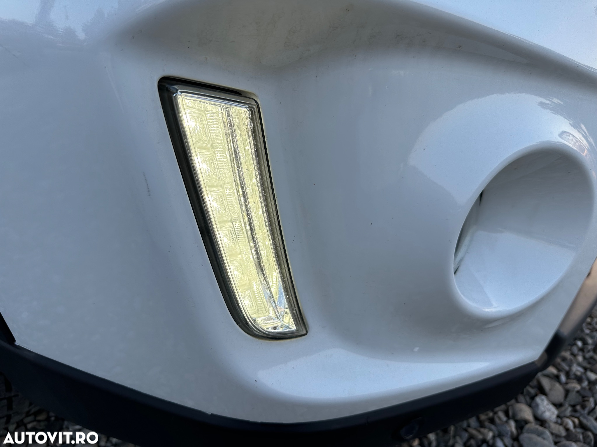 Suzuki Vitara 1.6 DDIS 4X4 Luxus - 16