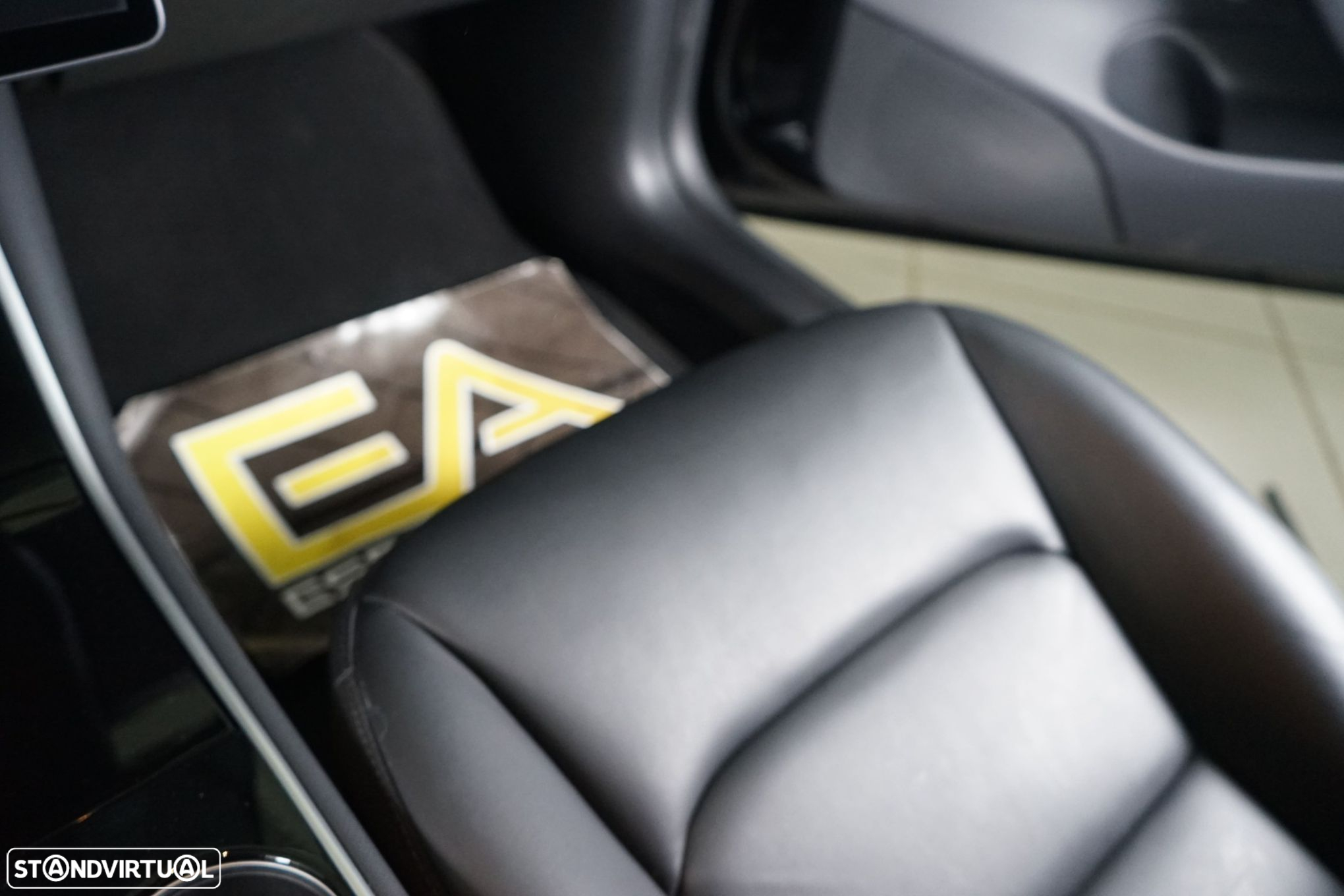 Tesla Model 3 Standard Range Plus RWD - 30