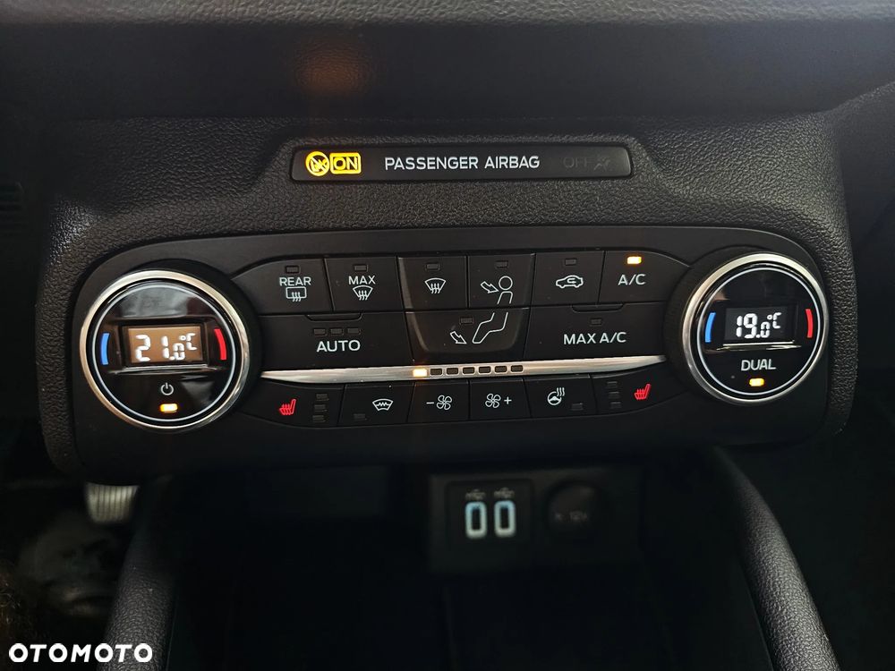 Ford Focus 1.5 EcoBlue SCR Titanium X - 22