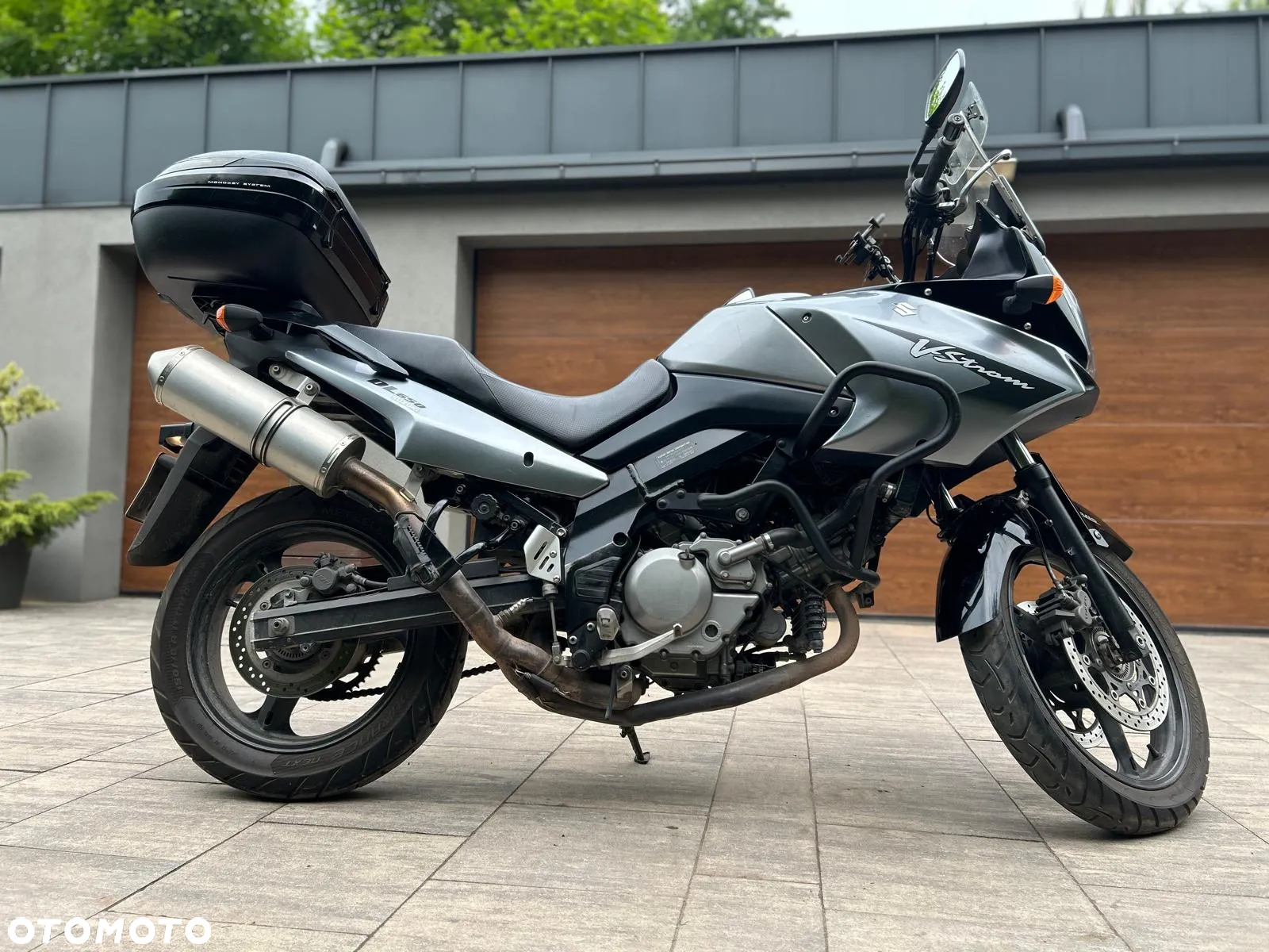 Suzuki V-STROM - 3